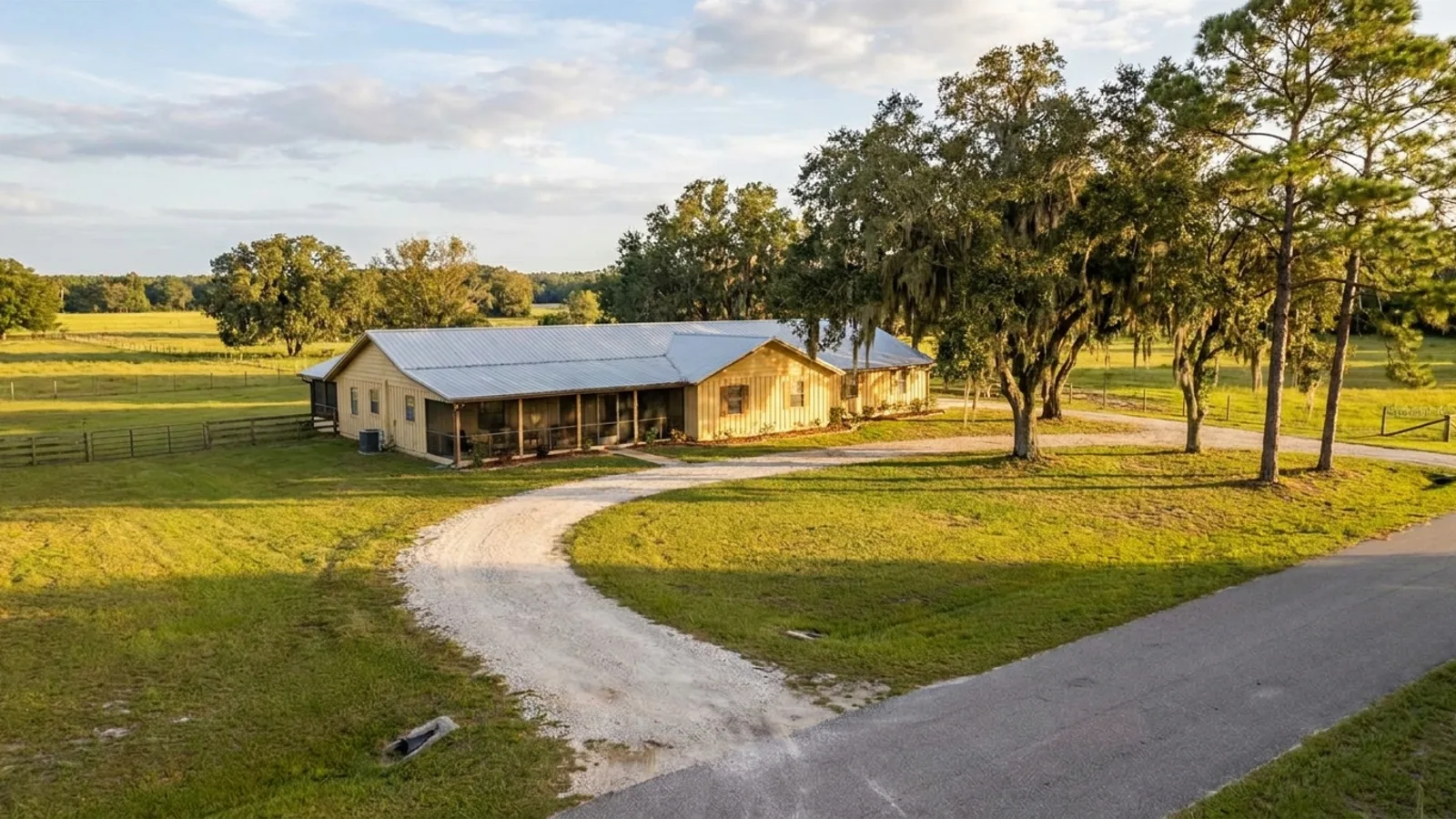 A single-family home on a larger lot in unincorporated Polk County